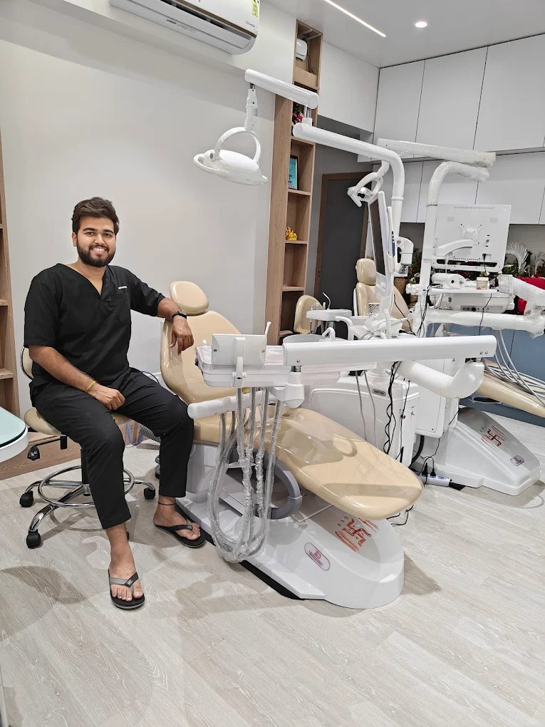 Dr. Ankit Punamiya (BDS)